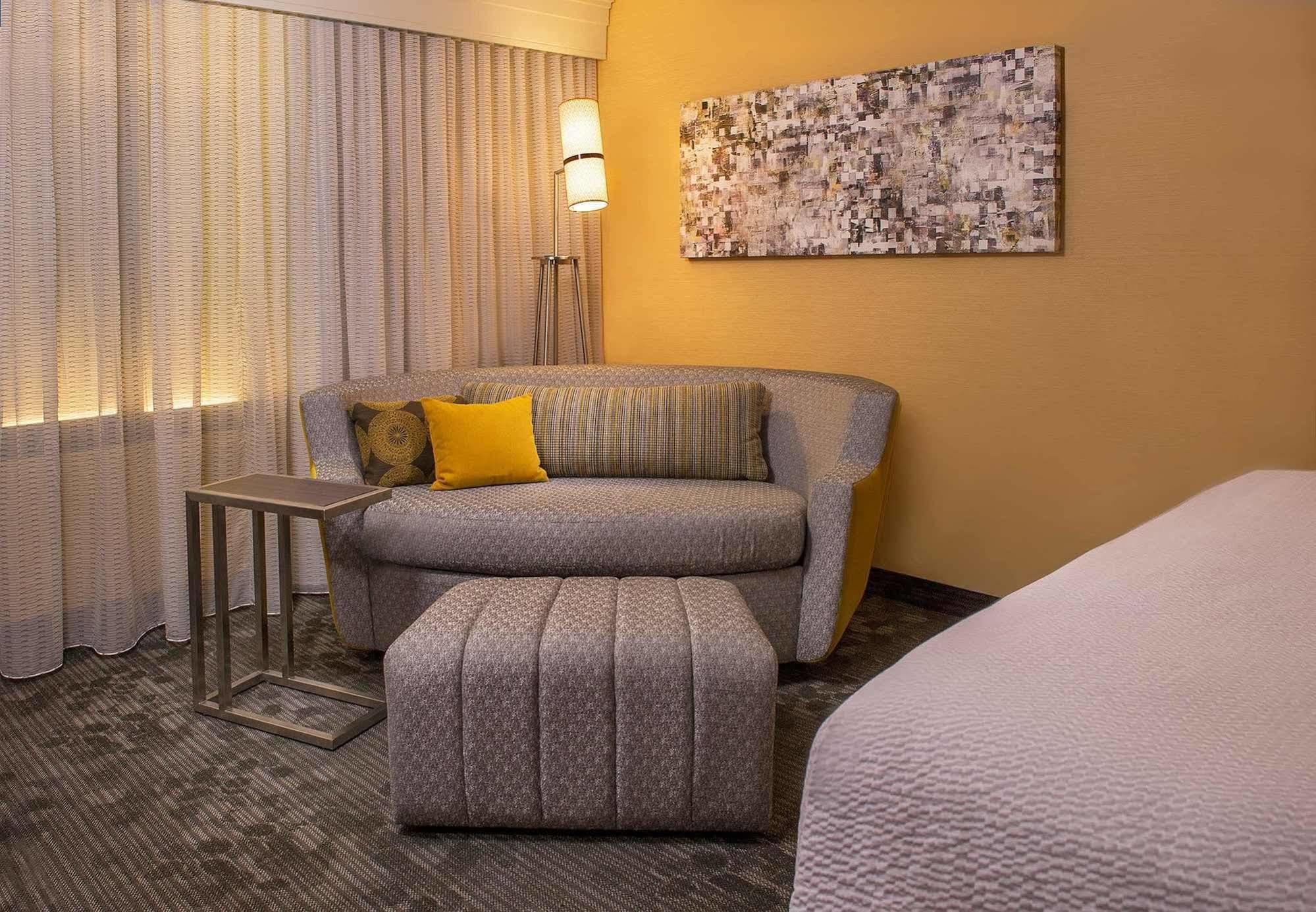 Courtyard Portland Airport Hotel South Portland Buitenkant foto